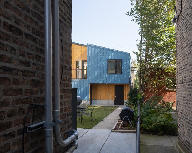 Foto del edificio - 4113 N Ashland Ave