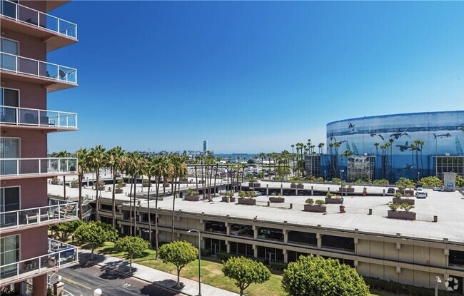 Building Photo - 388 E Ocean Blvd