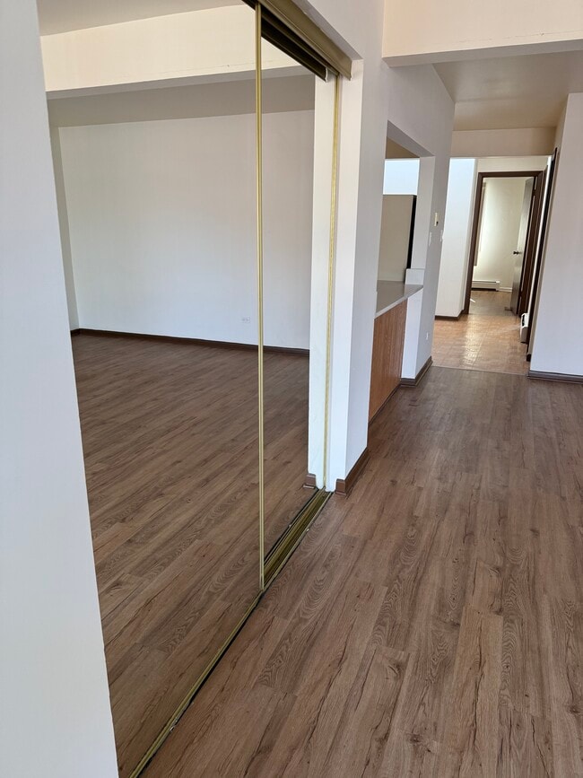 Foto del edificio - 490 Pleasant Run Dr