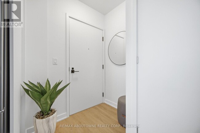 Building Photo - 500 Plains Rd E