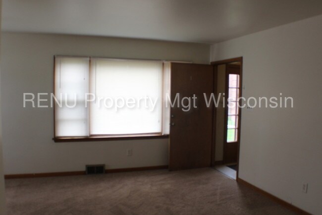 Building Photo - 7234 W Burleigh St