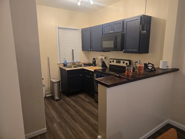 Building Photo - 3081 Philip St