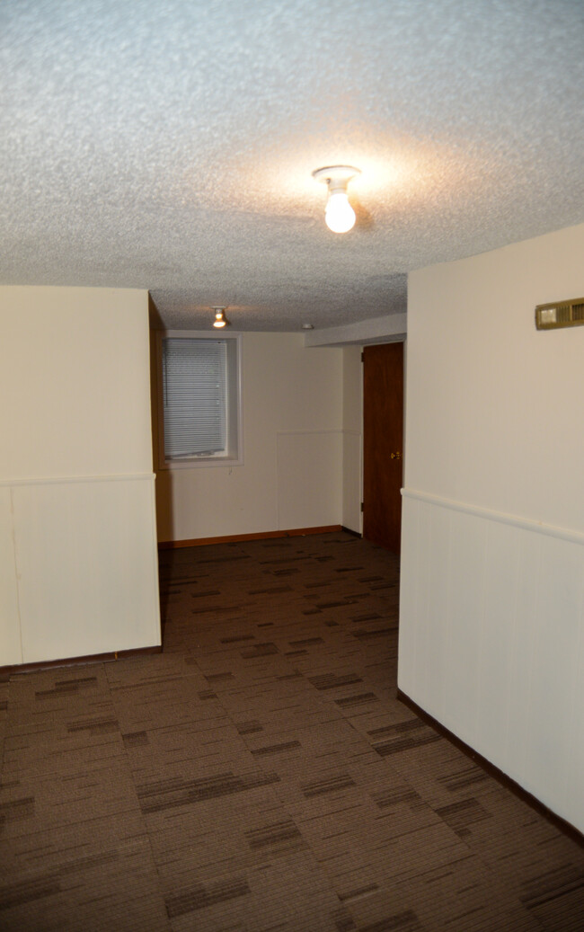 Basement bedroom 5. - 1060 21st Ave SE