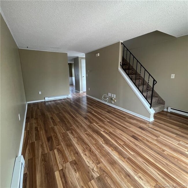 22 Leslie St Unit 5, Stamford, CT 06902 Condo for Rent in Stamford, CT