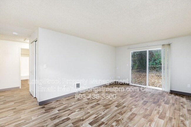 Foto del edificio - 11359 SW Greenburg Rd