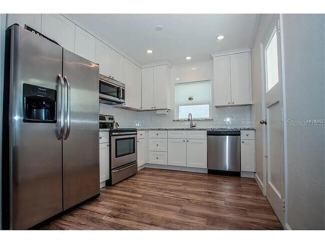 Foto del edificio - 104 W Osborne Ave