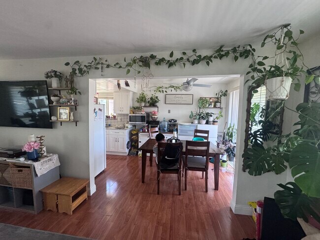 Dining area - 841 Di Fiore Dr