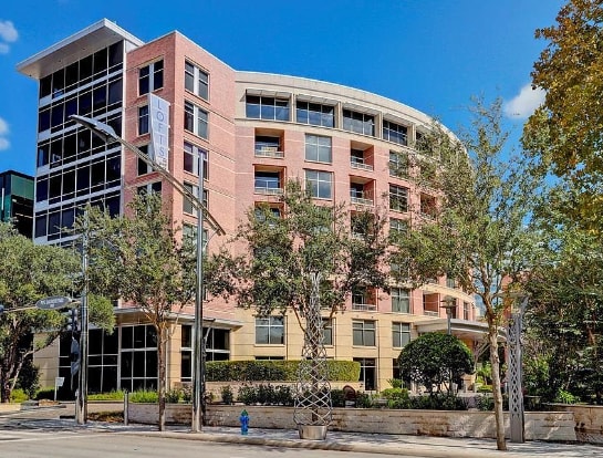 Building Photo - 1901 Post Oak Blvd