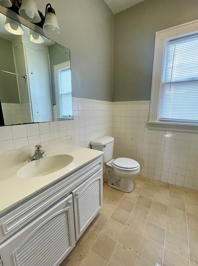 Foto del edificio - 907 Harrison St Council Bluffs, IA 51501