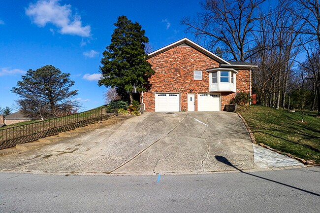 Foto del edificio - 1500 Sylvan Way