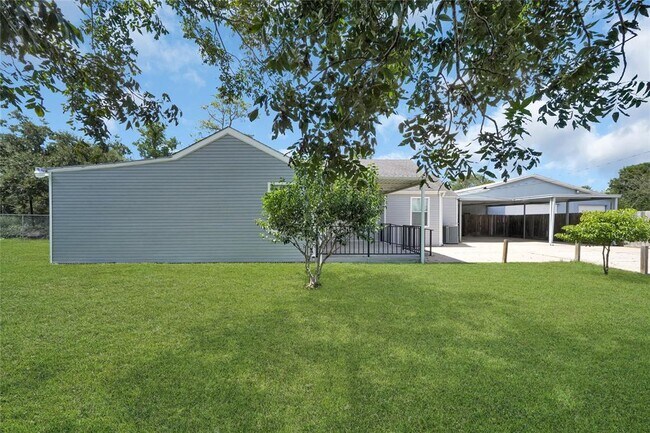 Building Photo - 10210 Moers Rd