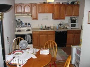 Foto del edificio - 239 Kelton St