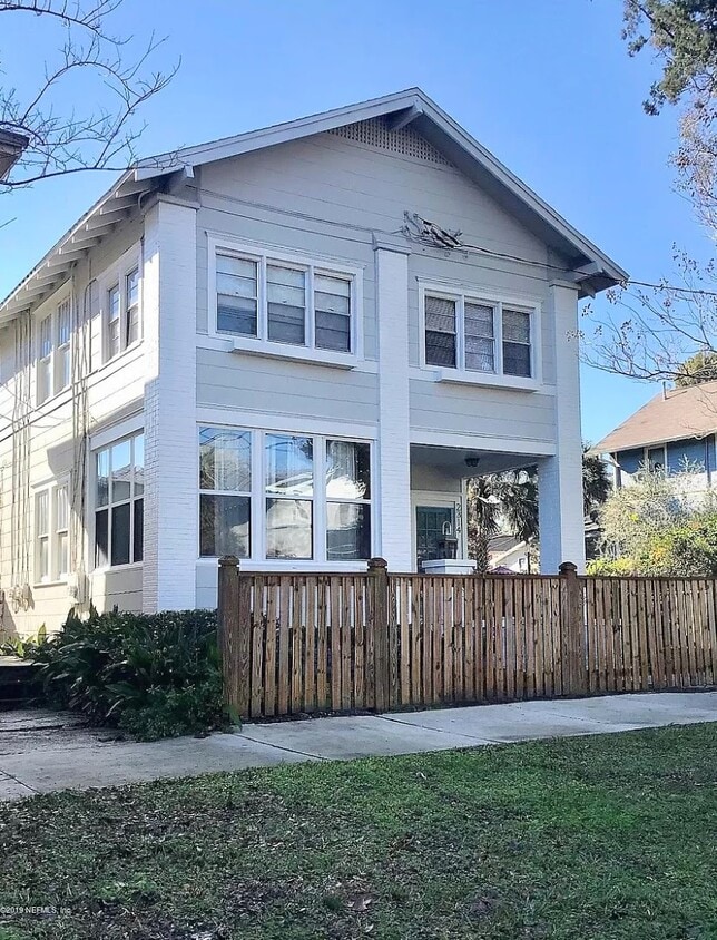 Primary Photo - 2312 Forbes St