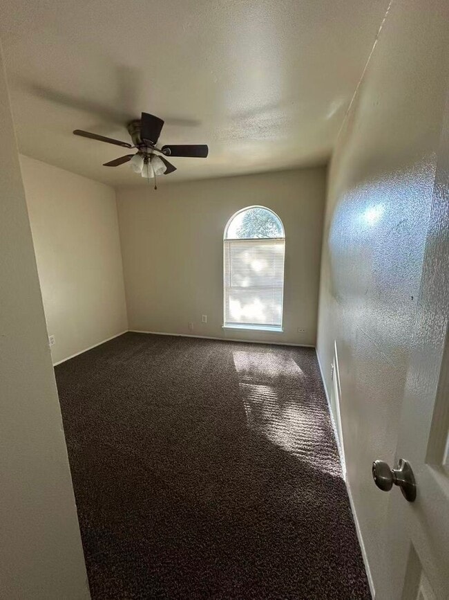 Photo - 3 Bedroom House in Garland