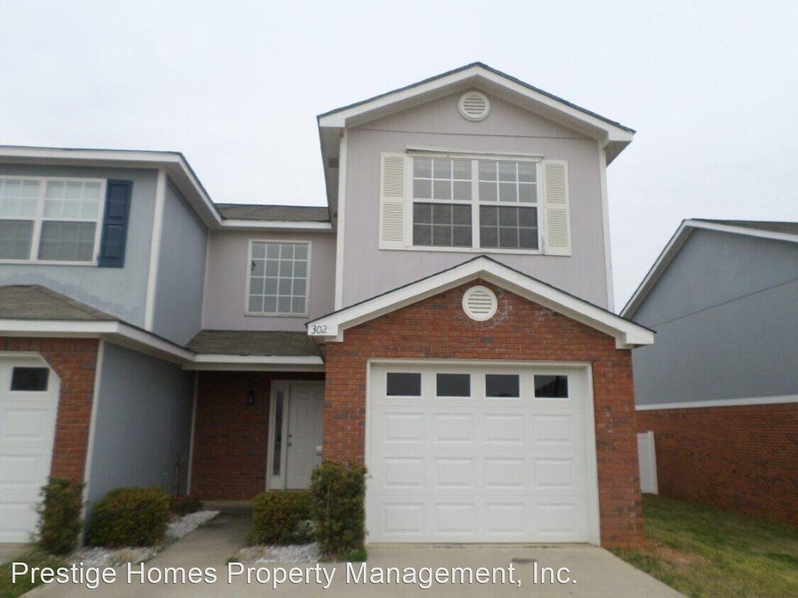 Foto principal - 3 br, 2.5 bath House - 302 Claremont Ave
