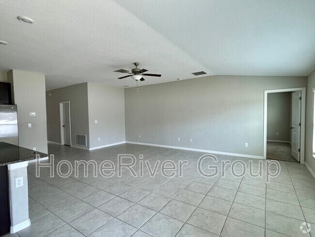 Building Photo - 10321 Scarlet Skimmer Dr