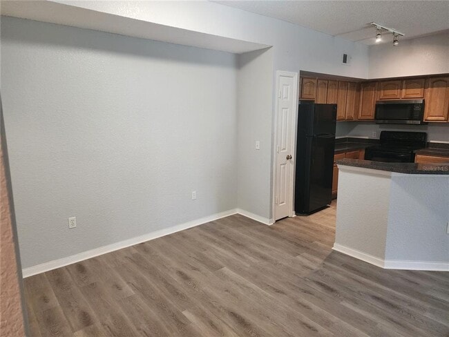 Foto del edificio - 13025 Mulberry Park Dr