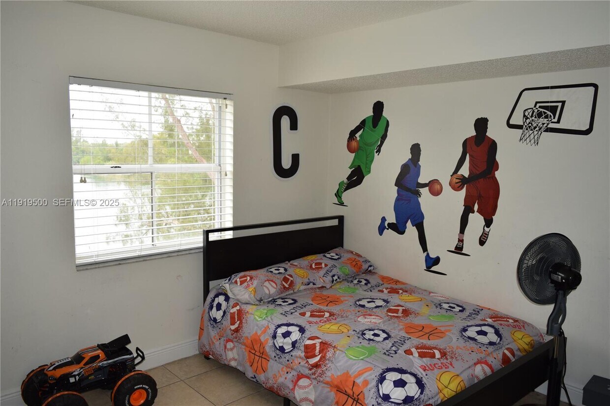 Building Photo - 8240 SW 210th St