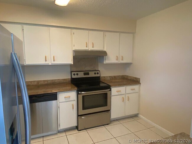 Foto del edificio - 4901 Pier Dr