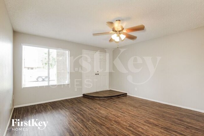 Foto del edificio - 3846 W Dalphin Rd