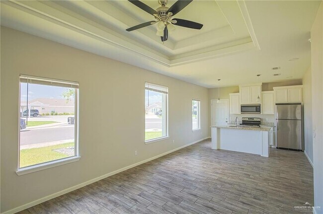 Foto del edificio - 5601 Sandpiper Ave