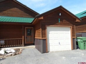 Building Photo - 311 E Golf Pl