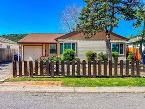 Building Photo - 49 Archer Ave