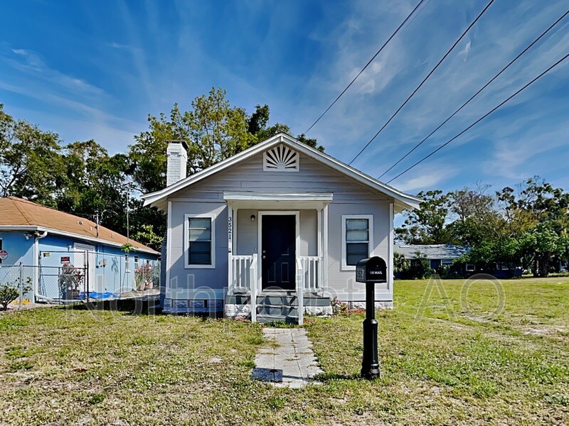 Primary Photo - 3521 21st Ave S