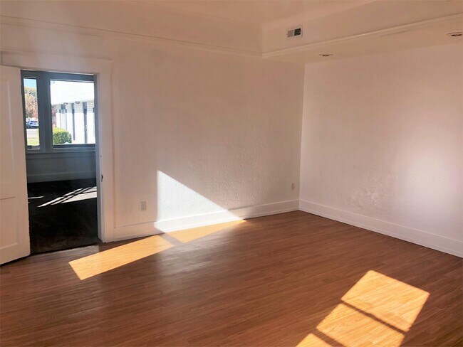 Building Photo - 1309 Hidden Creek Ct