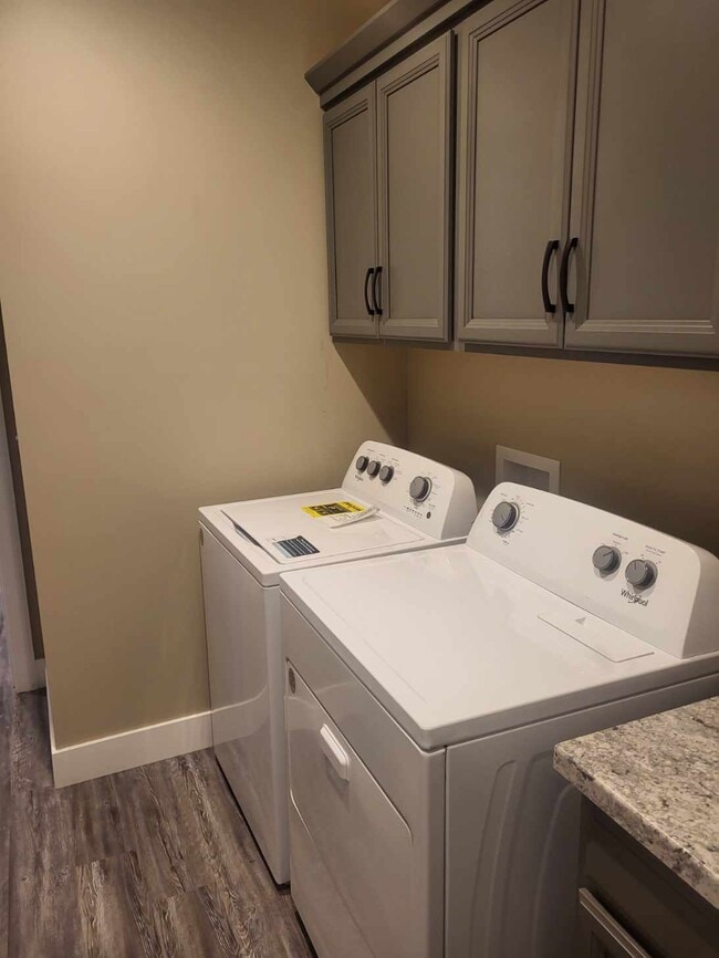 Foto del edificio - 2325 13th St