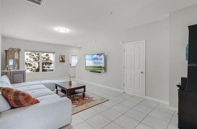 Building Photo - 9203 Bella Terraza Way