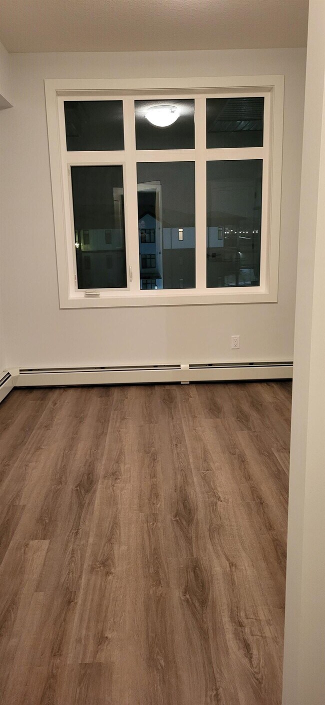 Photo du bâtiment - 2 Bed 2 Bath Unit in Calgary, AB