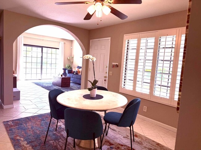 Dining Room - 505 S Farrell Dr