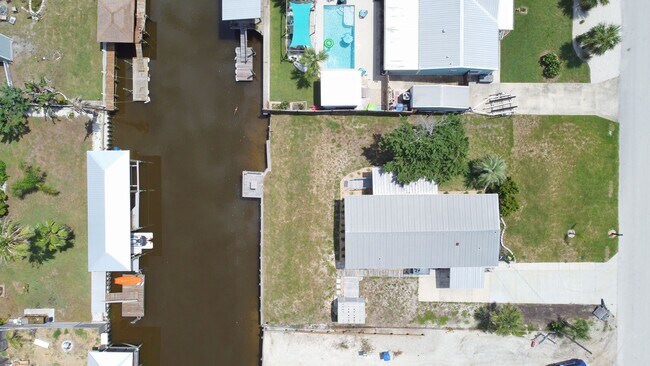 Building Photo - 226 Treasure Beach Rd