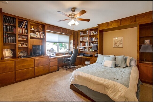 Foto del edificio - 187 Kingston Ct W