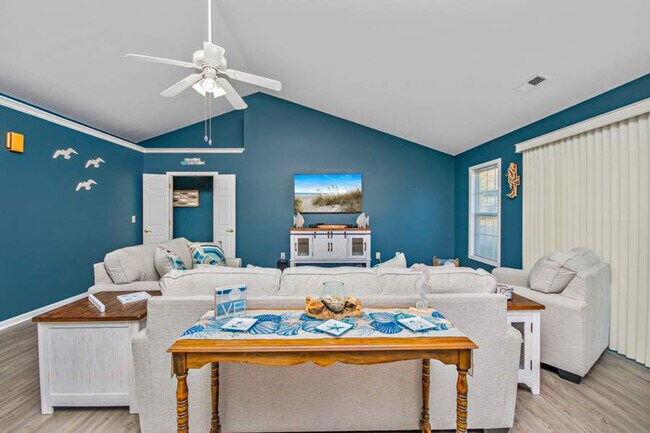 Building Photo - 255 Melody Gardens Dr