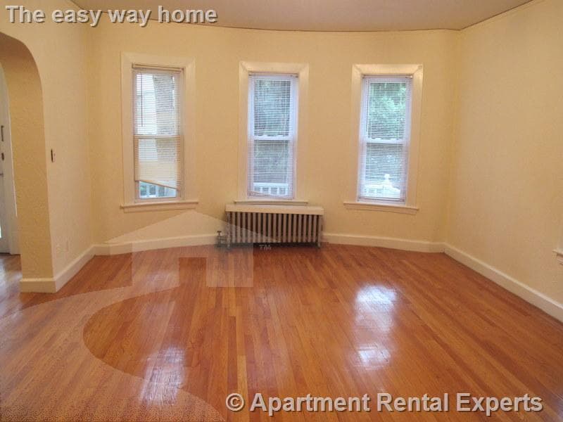 Photo - 1 Langdon Sq Unit #1