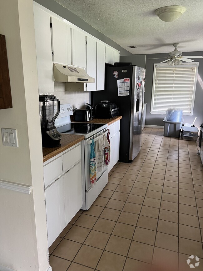 Raintree Apartments for Rent with a Garage Port Orange, FL 1
