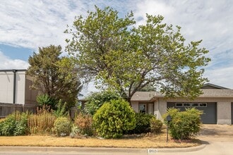 Building Photo - 6513 E 50th St