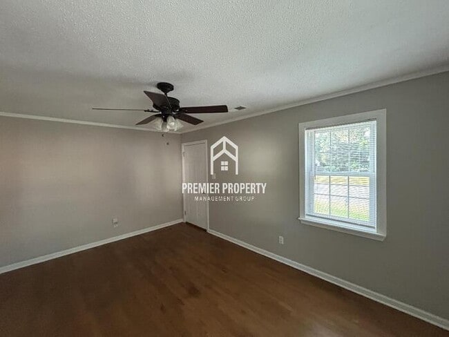 Photo - 1849 Mississippi Valley Blvd House