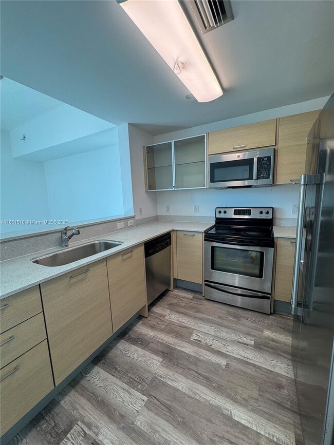 Foto del edificio - 350 NE 24th St