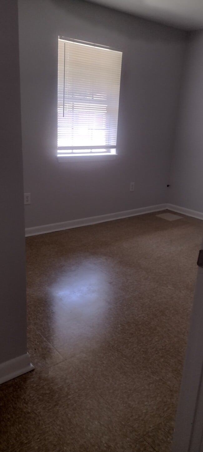 Foto del edificio - 141 Clinton Ct