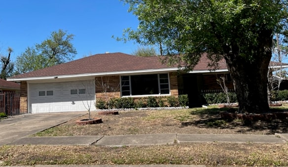 Building Photo - 7943 Pecan Villas Dr