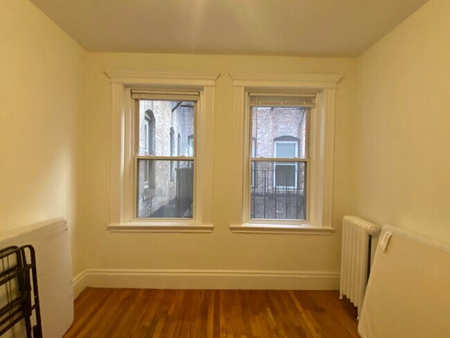 Building Photo - 1290 Commonwealth Ave