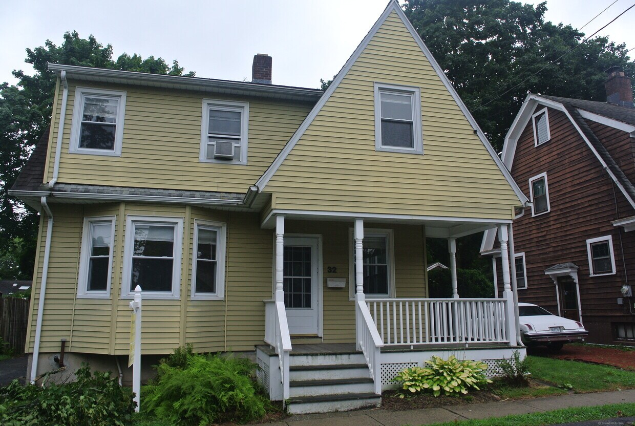 Foto principal - 32 Winthrop Ct