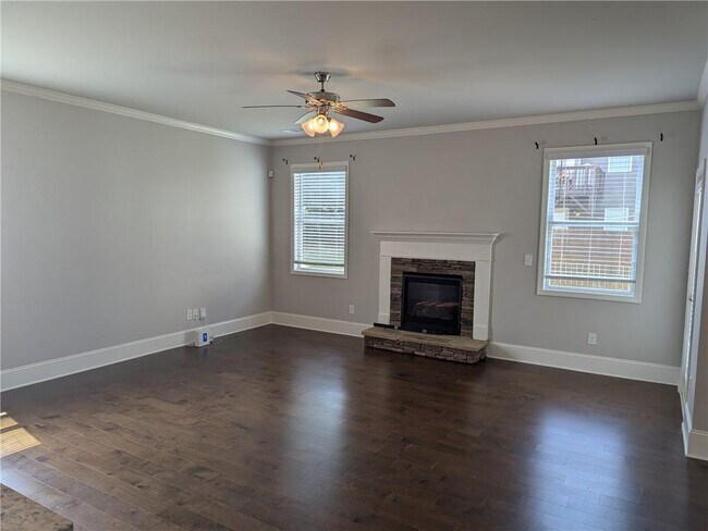 Building Photo - 4325 Altona Pl