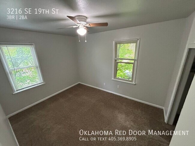 Foto del edificio - 3216 SE 19th St