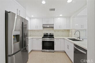 Building Photo - 1598 Long Beach Blvd