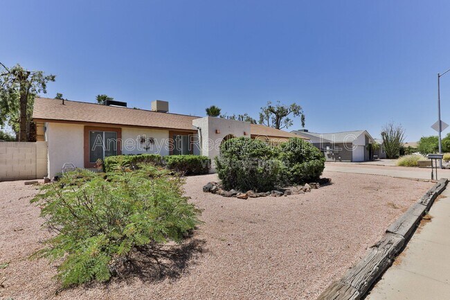 Foto del edificio - 4419 W Shaw Butte Dr