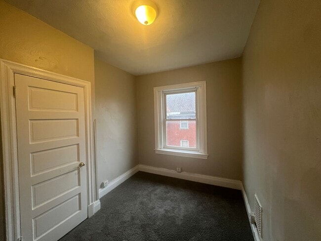 Foto del edificio - 3235-3237-3237 Bainton St